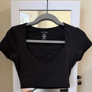 BuffBunny Classic Black Crop Top Never Worn